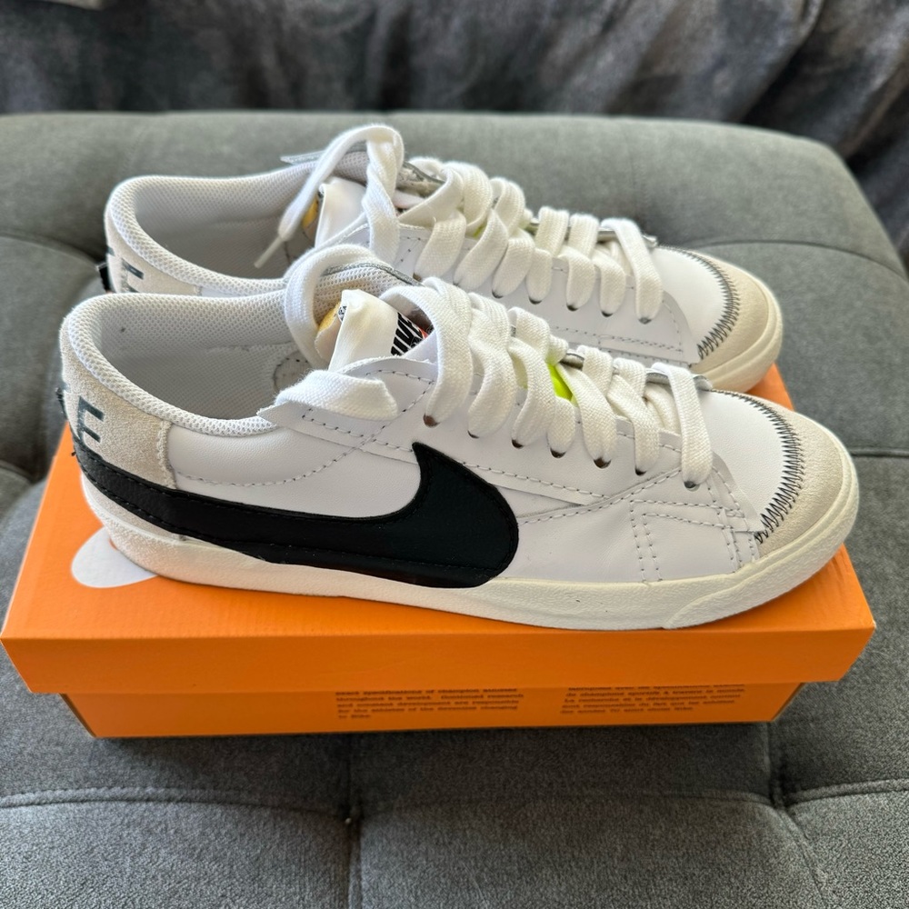 Nike Blazer Low ‘77 Jumbo Shoes (US 11)